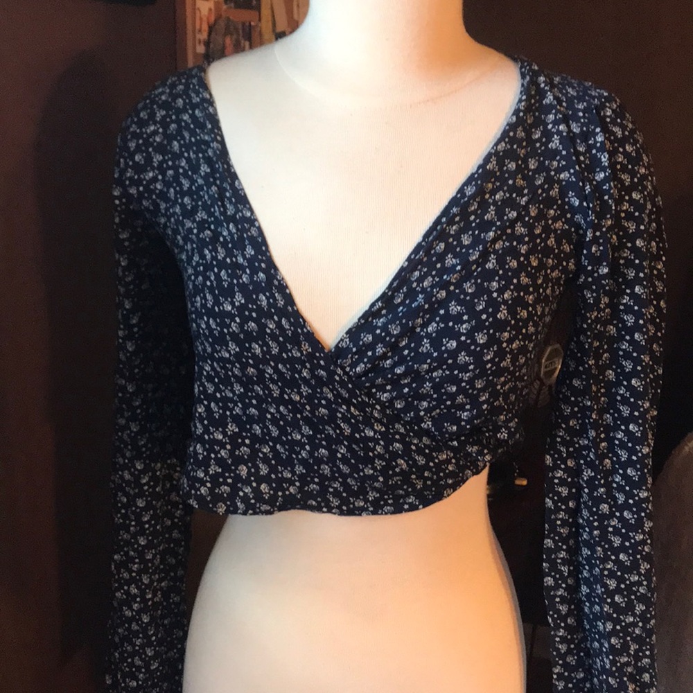 Brandy Melville cropped wrap long sleeve top